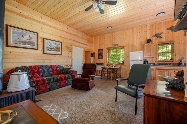 $204,000 | 67488 Busties Lake Access, Effie, MN 56639