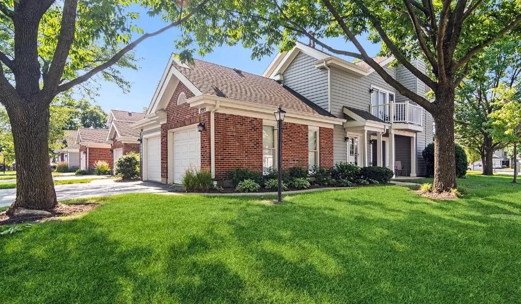 1955 Stillwater Road Arlington Heights, IL 60004 - Photo 1 of 35
