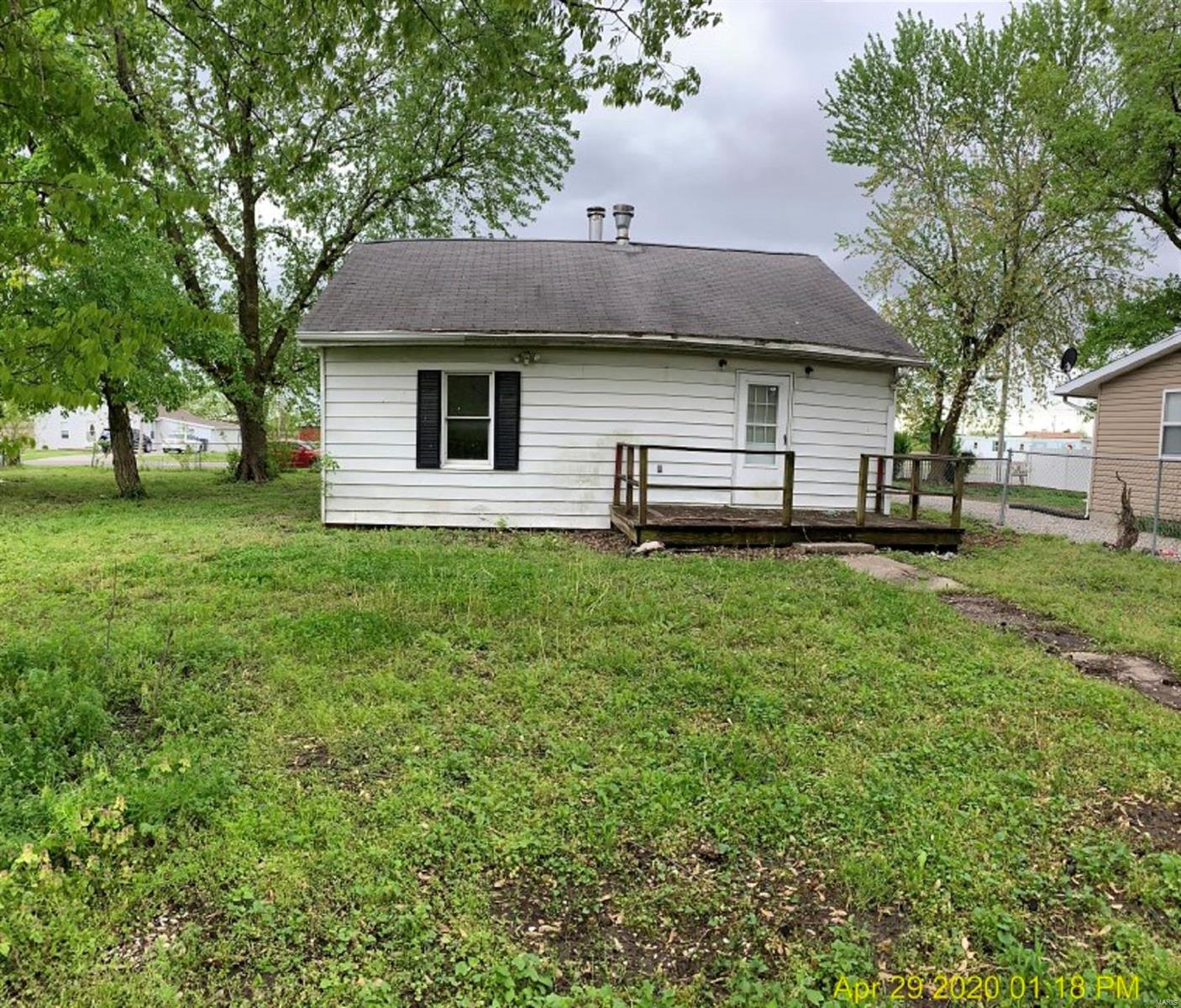 208 Stone Street Dupo, IL 62239 - Photo 2 of 11
