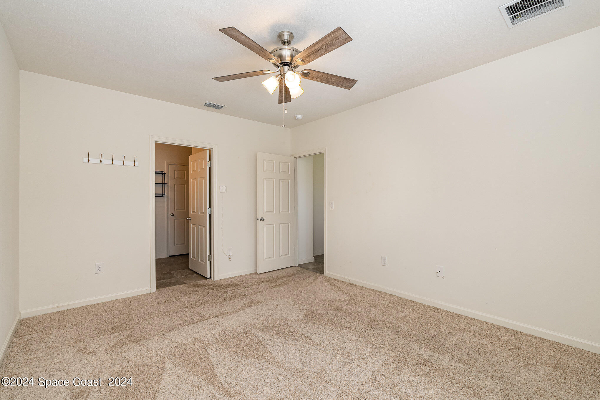 2277 Gascon Road Southwest Palm Bay, FL 32908 - Photo 14 of 28 014_dsc04519-edit