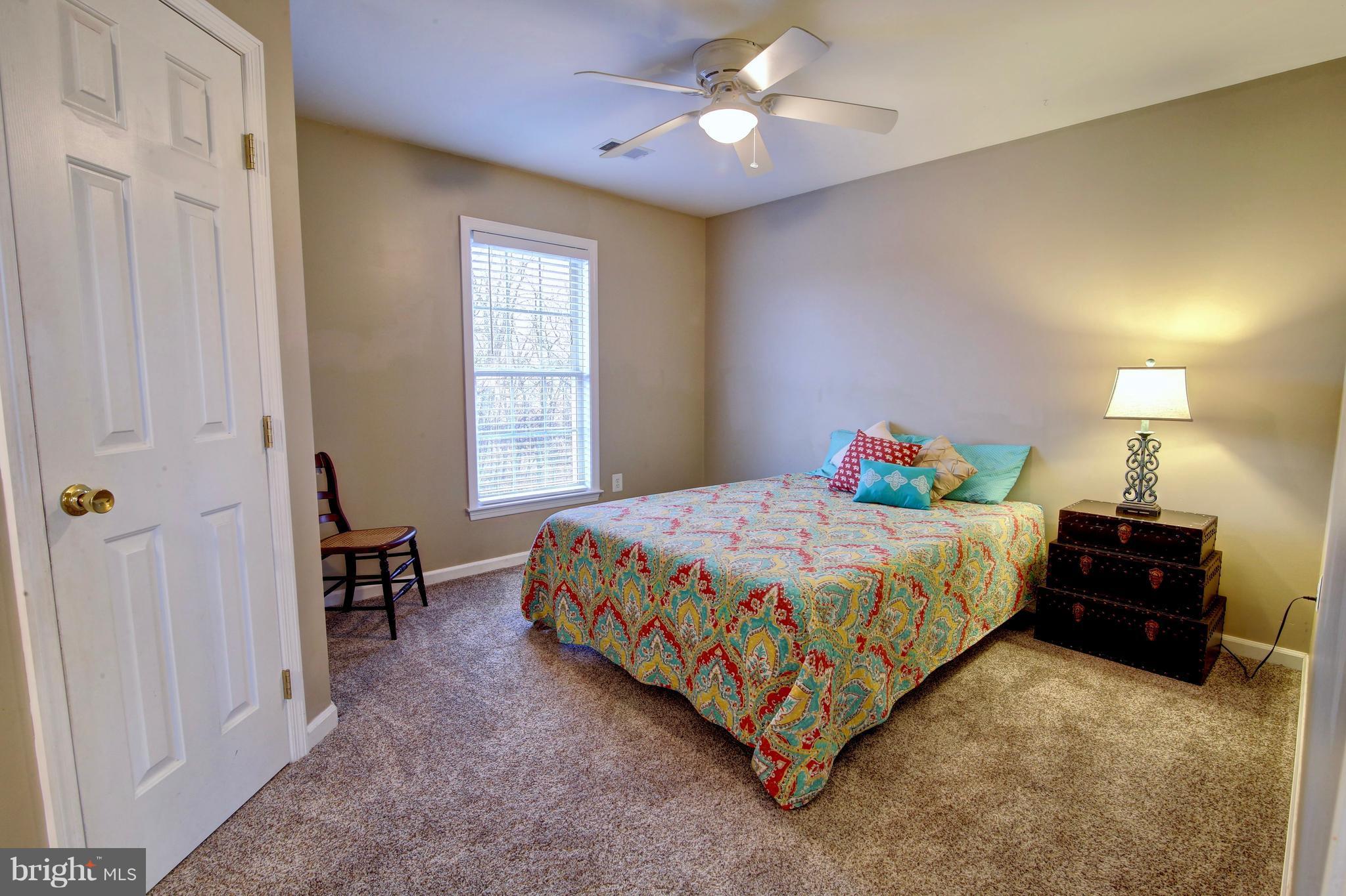 42396 Spinks Ferry Road Leesburg, VA 20176 - Photo 17 of 30 Bedroom