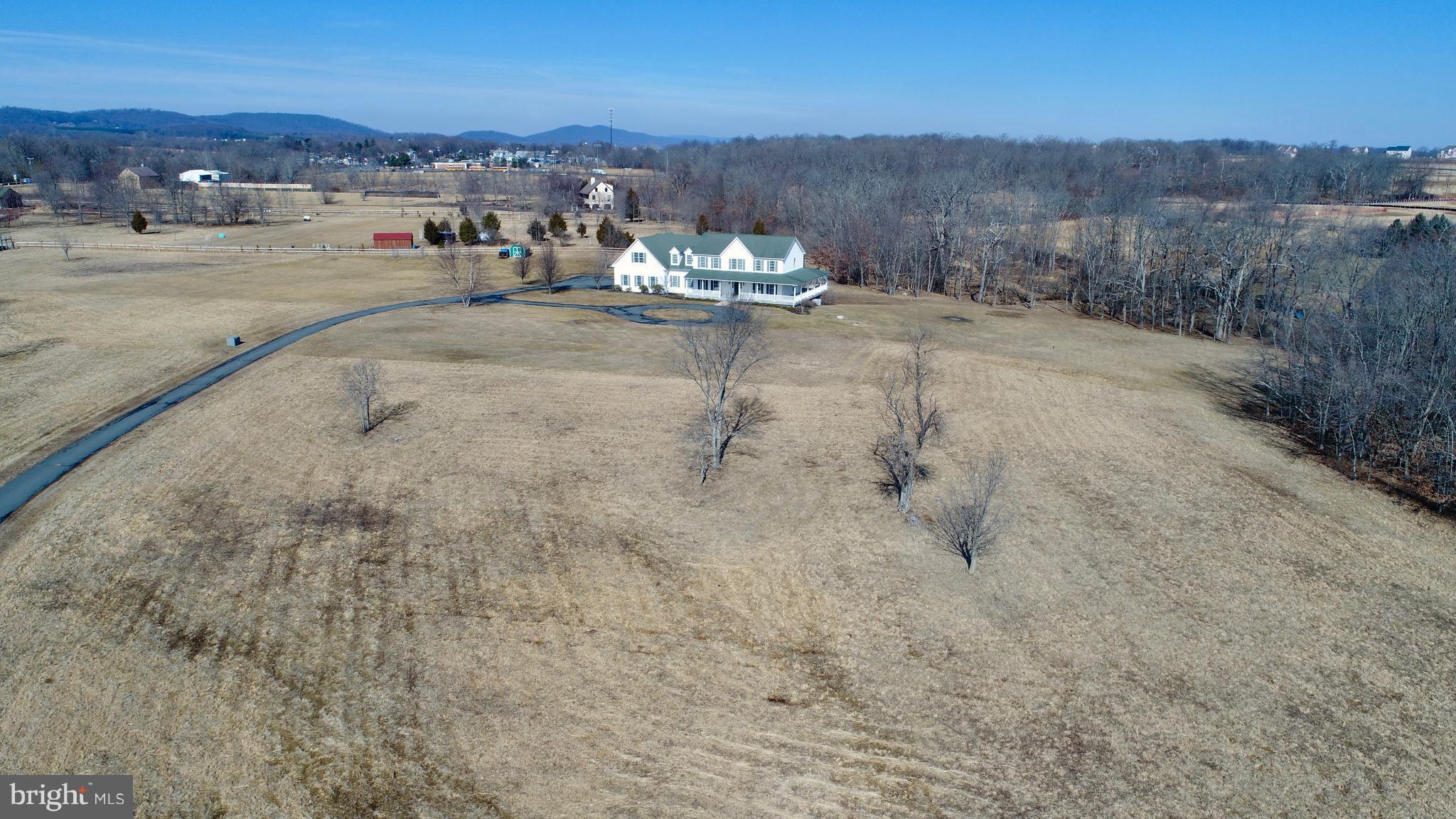 42396 Spinks Ferry Road Leesburg, VA 20176 - Photo 3 of 30 View