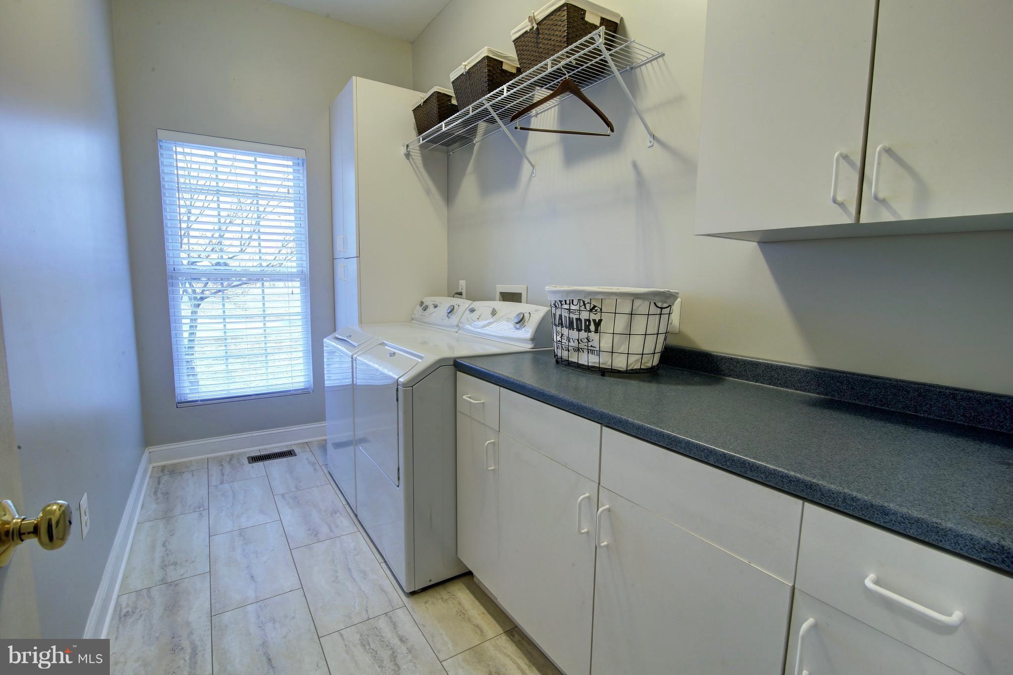 42396 Spinks Ferry Road Leesburg, VA 20176 - Photo 21 of 30 Laundry Room