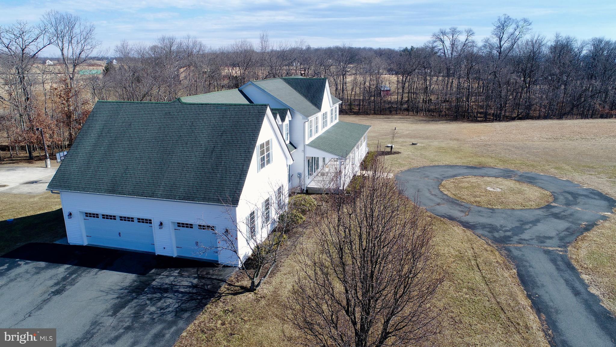 42396 Spinks Ferry Road Leesburg, VA 20176 - Photo 27 of 30 Back view