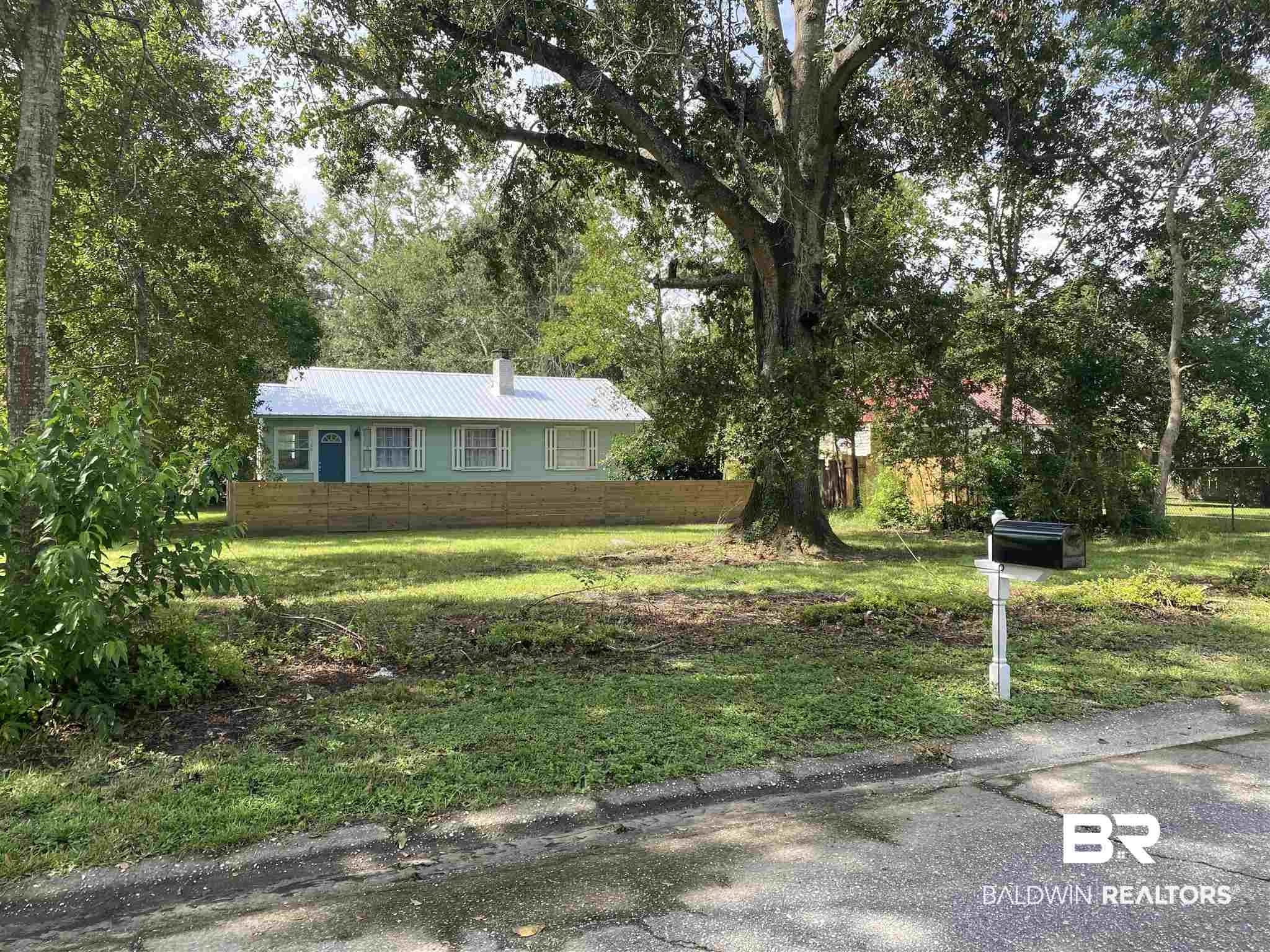 508 East Myrtle Avenue Foley, AL 36535 - Photo 1 of 14 508 E MYRTLE AVE