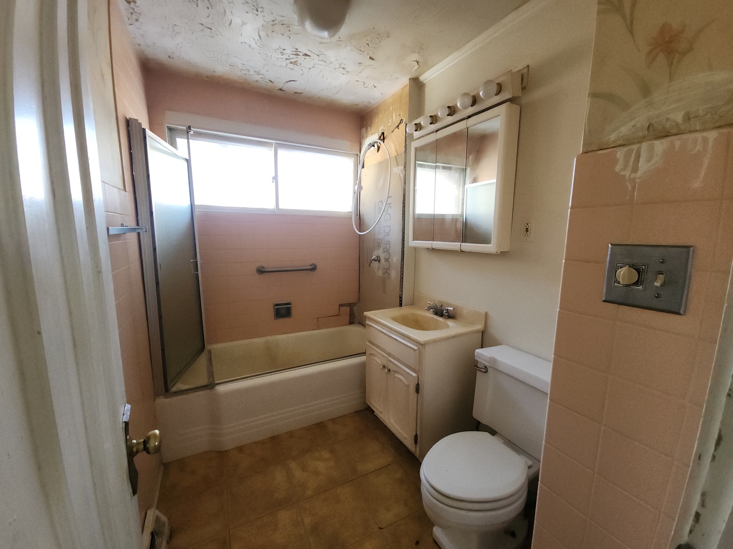 280 Addison Road Riverside, IL 60546 - Photo 8 of 10 Gallery Image 8