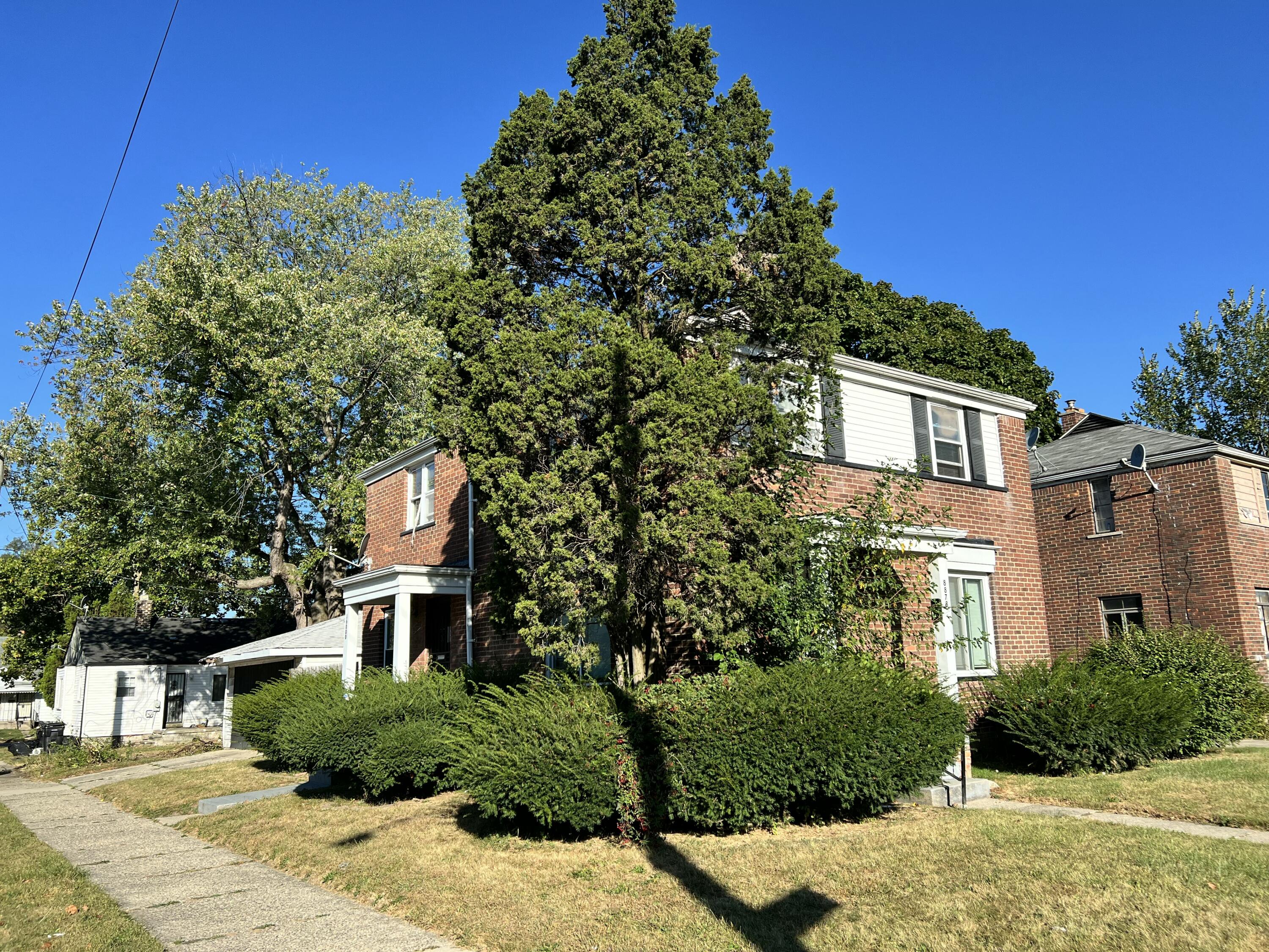 8873 Rutherford Street Detroit, MI 48228 - Photo 2 of 22 IMG_0672 3
