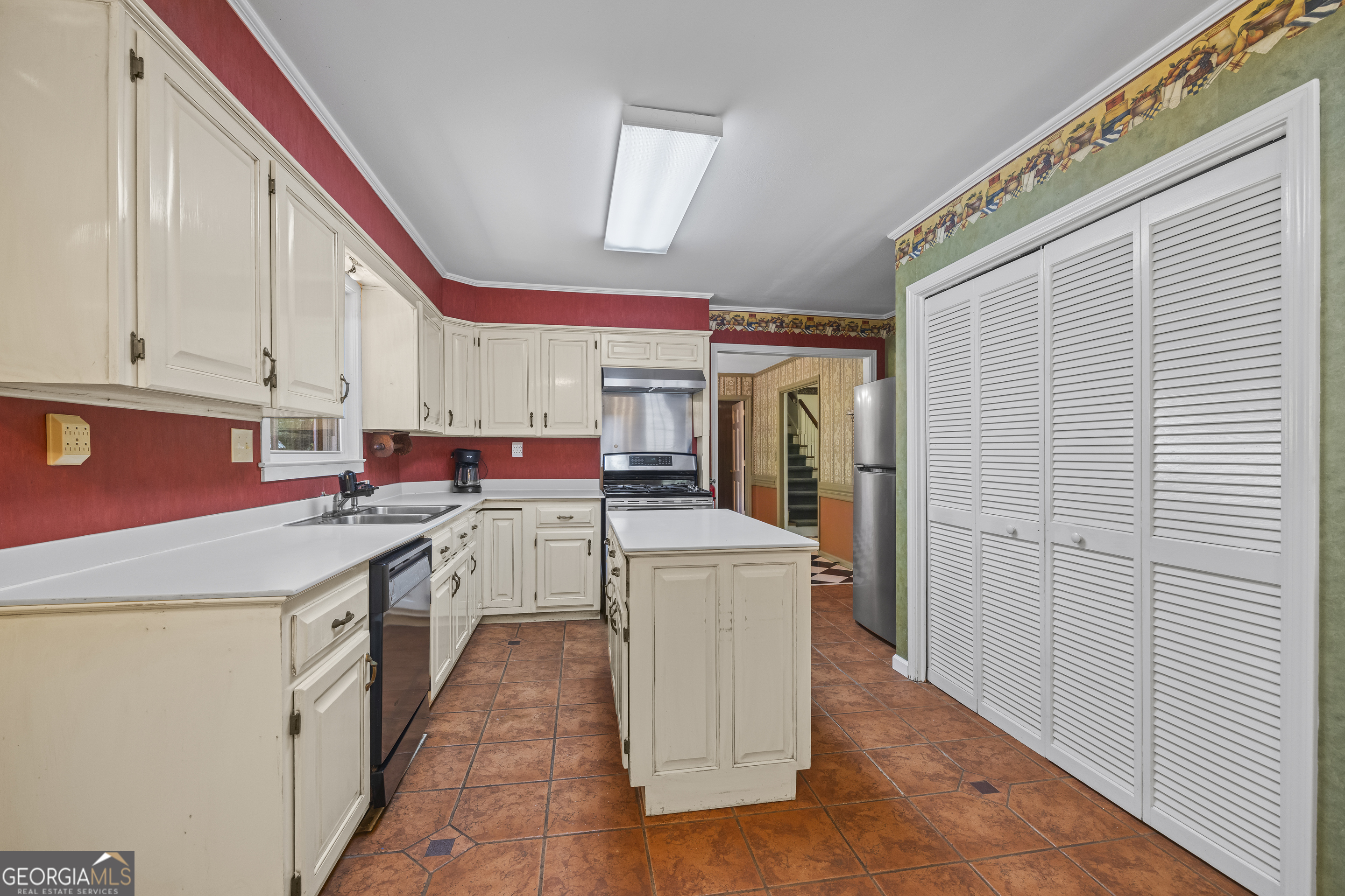 511 Rhodes Drive Elberton, GA 30635 - Photo 16 of 90