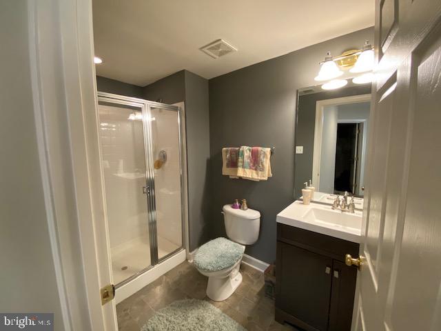 8009 Kingsmill Road Brandywine, MD 20613 - Photo 20 of 24 Basement bath