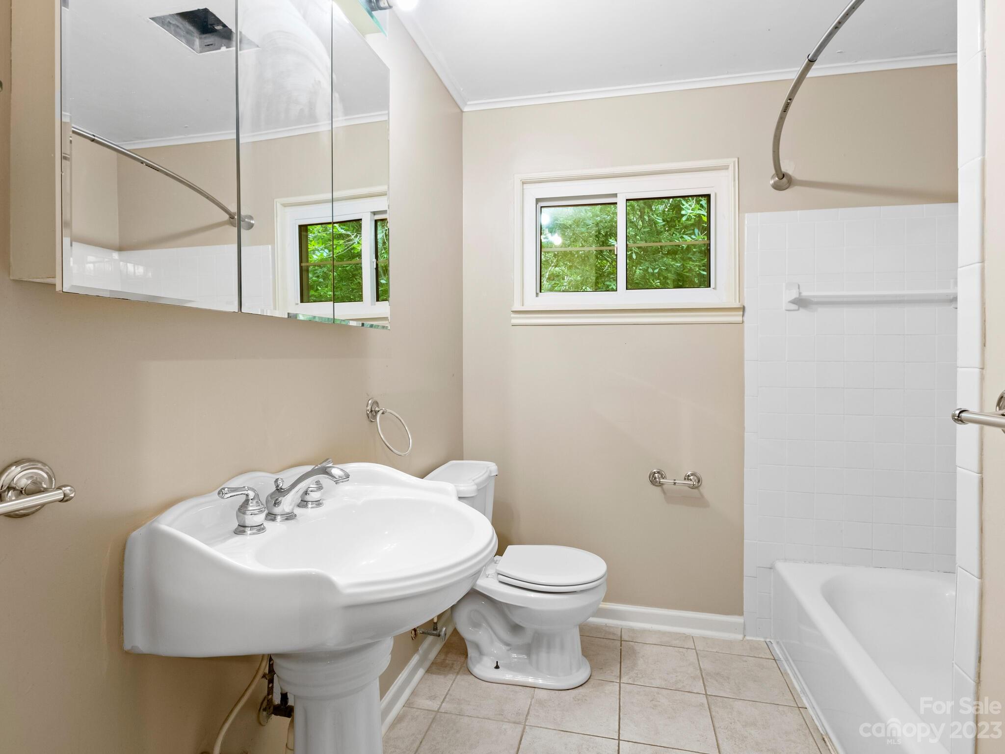 98 Fairway Road Asheville, NC 28804 - Photo 23 of 39 Gallery Image 23