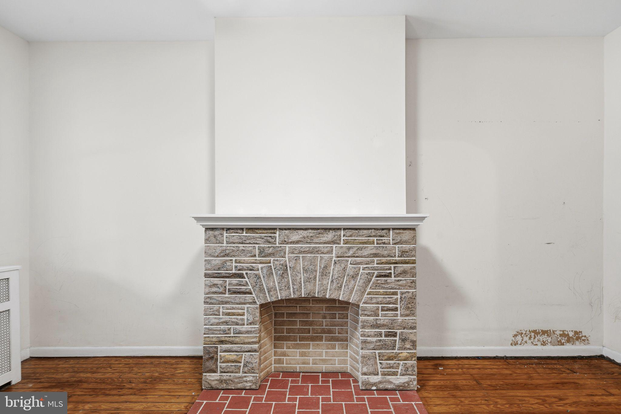 542 Martin Street Philadelphia, PA 19128 - Photo 4 of 16 a view of workspace