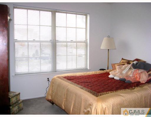 153 Salem Road North Brunswick, NJ 08902 - Photo 8 of 10 Gallery Image 8