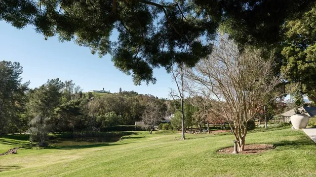$2,225,000 | 9 Country Glen Road, Fallbrook, CA 92028