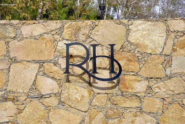 $2,225,000 | 9 Country Glen Road, Fallbrook, CA 92028
