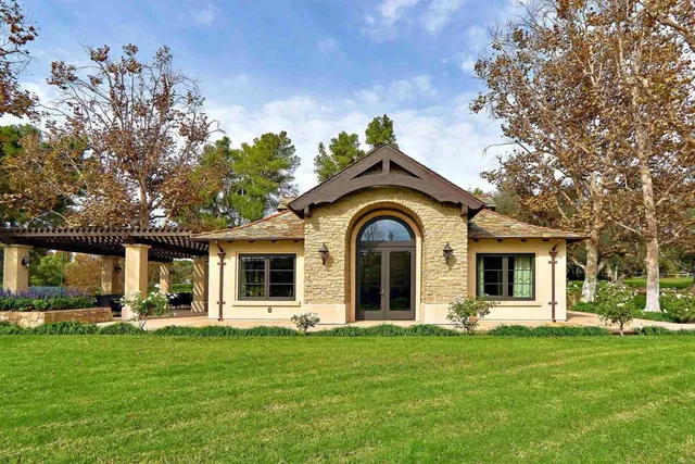 $2,225,000 | 9 Country Glen Road, Fallbrook, CA 92028