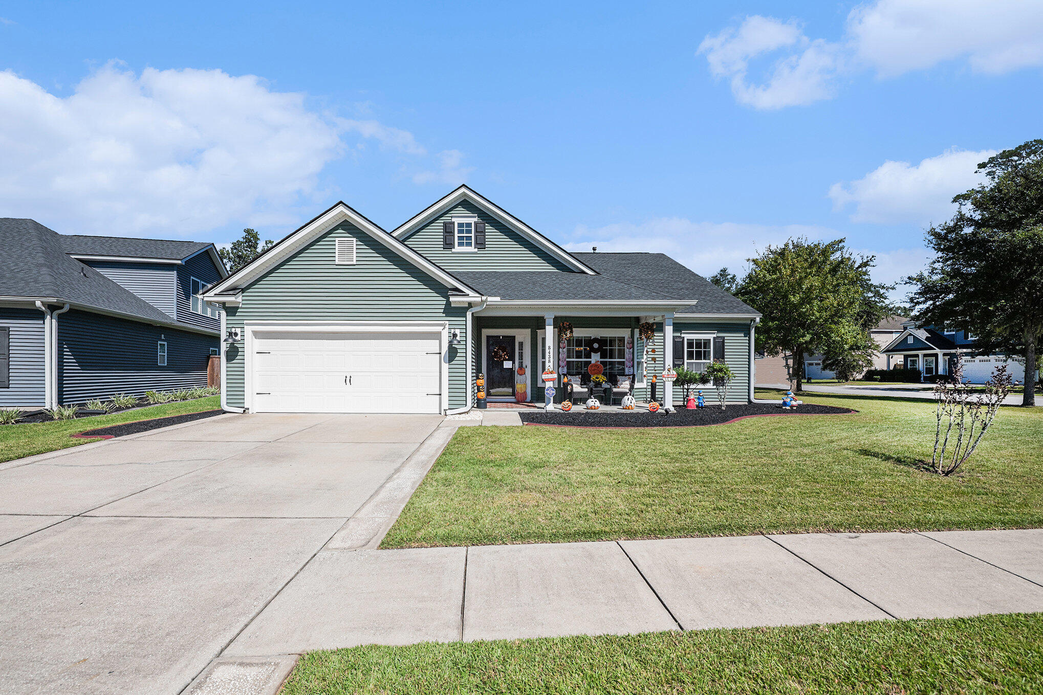 8438 Middle River Way North Charleston, SC 29420 - Photo 2 of 40 003_file_46