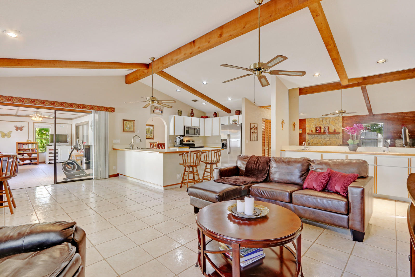 12335 165th Road North Jupiter, FL 33478 - Photo 12 of 25 Living Room