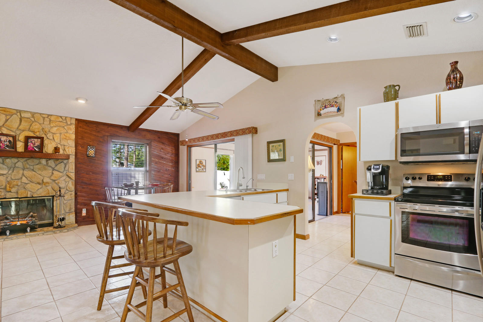 12335 165th Road North Jupiter, FL 33478 - Photo 8 of 25 Kitchen