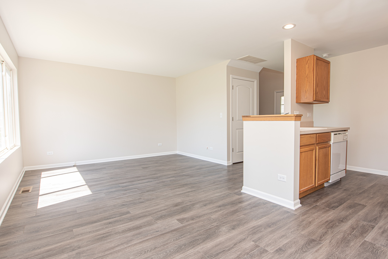 669 Chestnut Ridge, Unit 669 Minooka, IL 60447 - Photo 5 of 25