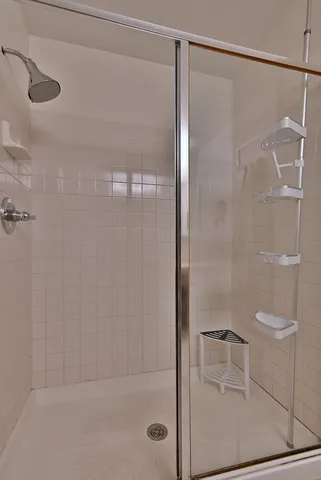 $389,000 | 3207 Foxridge Court, Woodridge, IL 60517