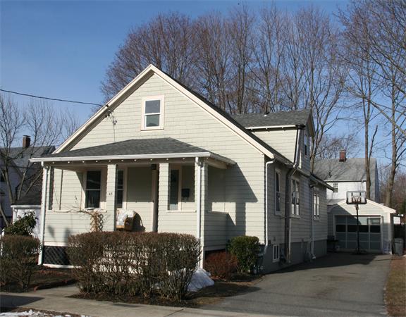 43 Fairview Road Stoneham, MA 02180 - Photo 1 of 11 Gallery Image 1
