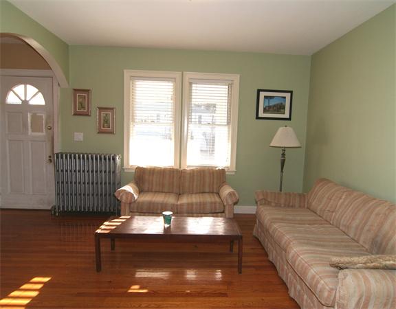 43 Fairview Road Stoneham, MA 02180 - Photo 3 of 11 Gallery Image 3