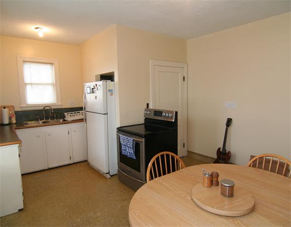 43 Fairview Road Stoneham, MA 02180 - Photo 6 of 11 Gallery Image 6
