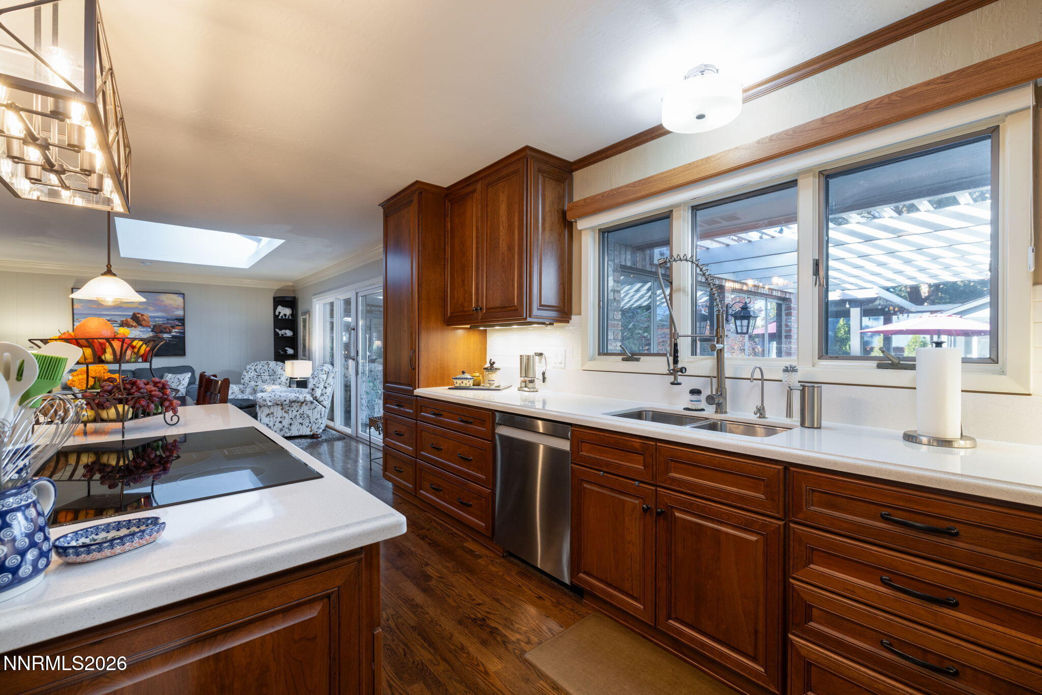 1435 Huntington Circle Reno, NV 89509 - Photo 10 of 31 45-web-or-mls-1435 Huntington-38