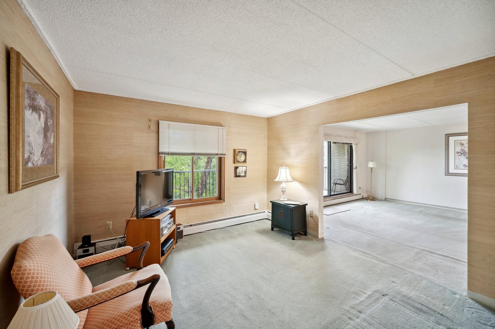 10501 Cedar Lake Road, Unit 511 Minnetonka, MN 55305 - Photo 13 of 42 Gallery Image 13