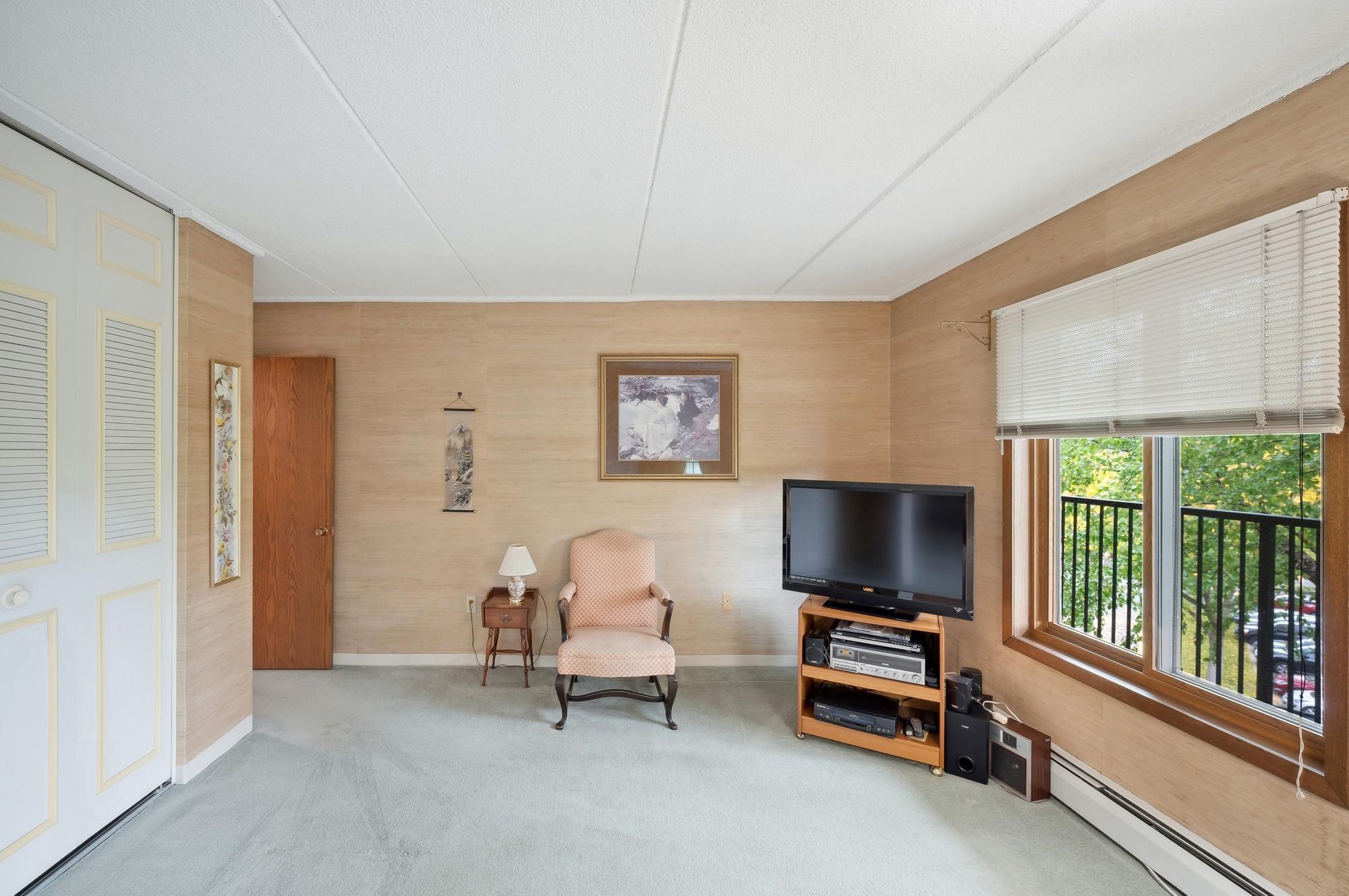 10501 Cedar Lake Road, Unit 511 Minnetonka, MN 55305 - Photo 15 of 42 Gallery Image 15