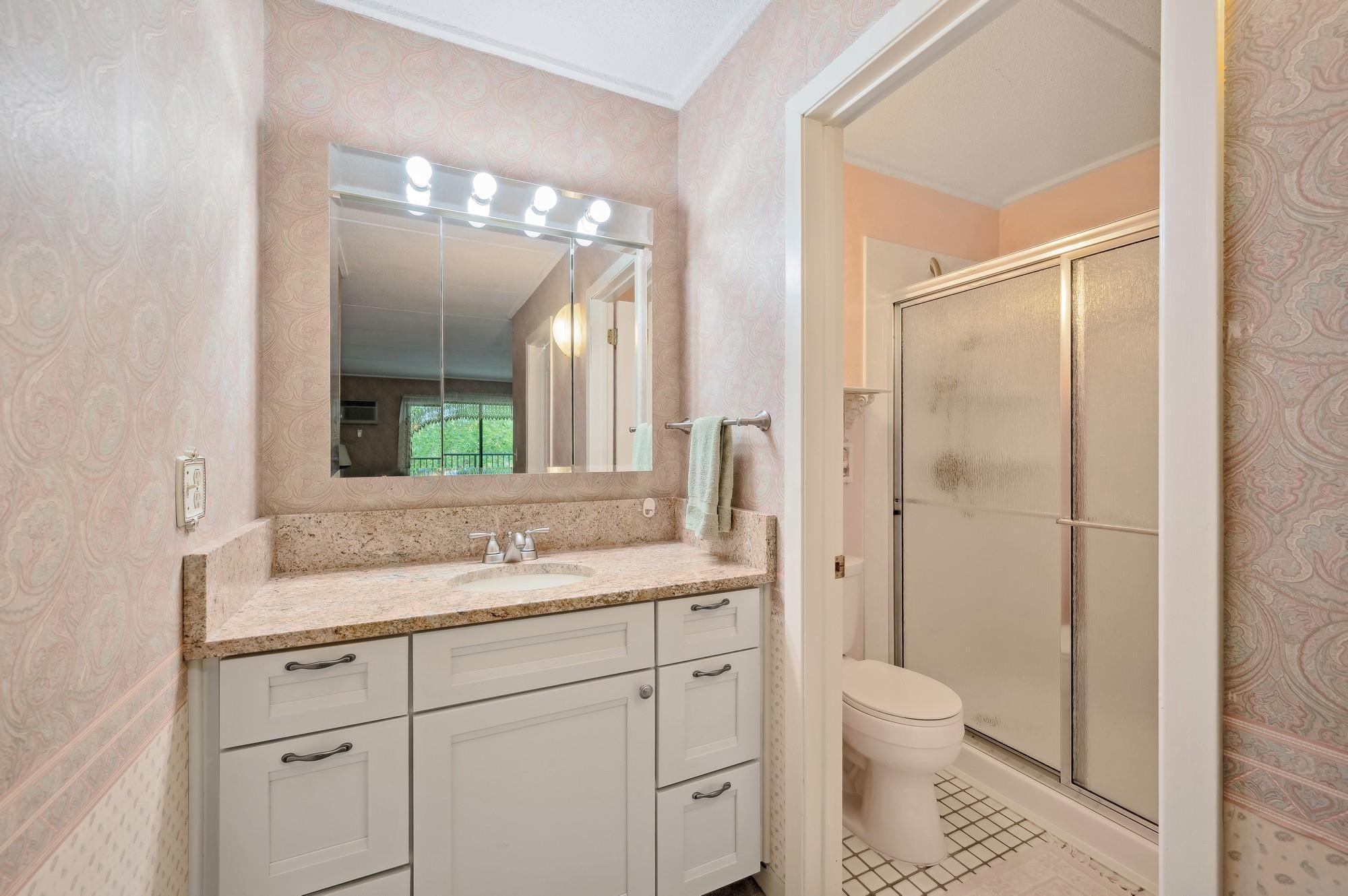 10501 Cedar Lake Road, Unit 511 Minnetonka, MN 55305 - Photo 18 of 42 Gallery Image 18