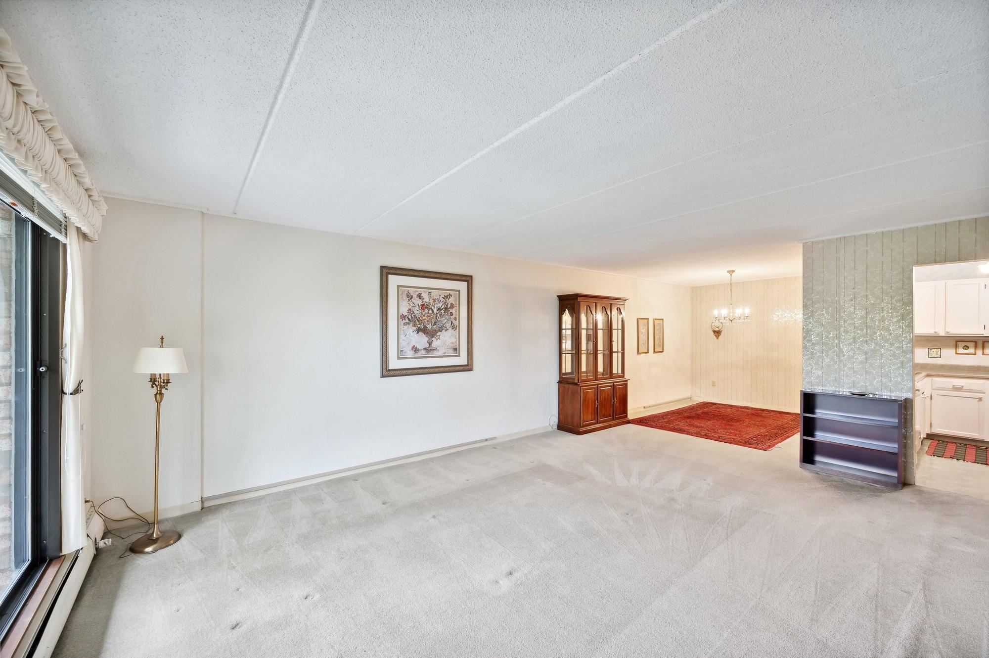 10501 Cedar Lake Road, Unit 511 Minnetonka, MN 55305 - Photo 8 of 42 Gallery Image 8