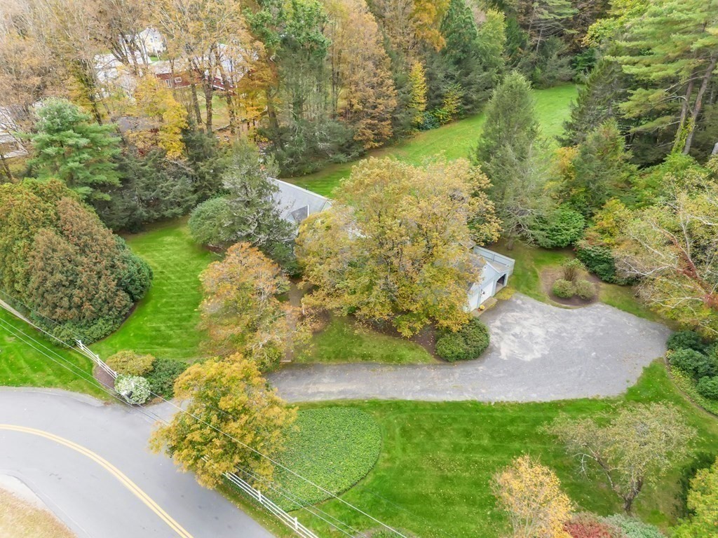 30 Green River Road Greenfield, MA 01301 - Photo 32 of 34 a view of a garden with plants