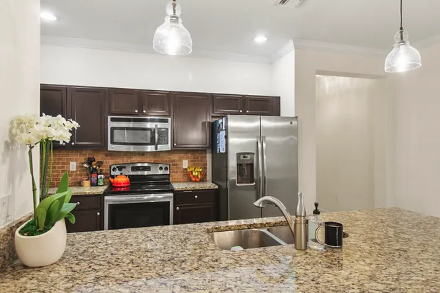 $2,500 | 9582 Southwest Purple Martin Way, Stuart, FL 34997