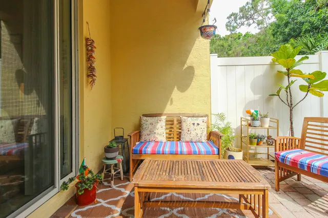 $2,500 | 9582 Southwest Purple Martin Way, Stuart, FL 34997