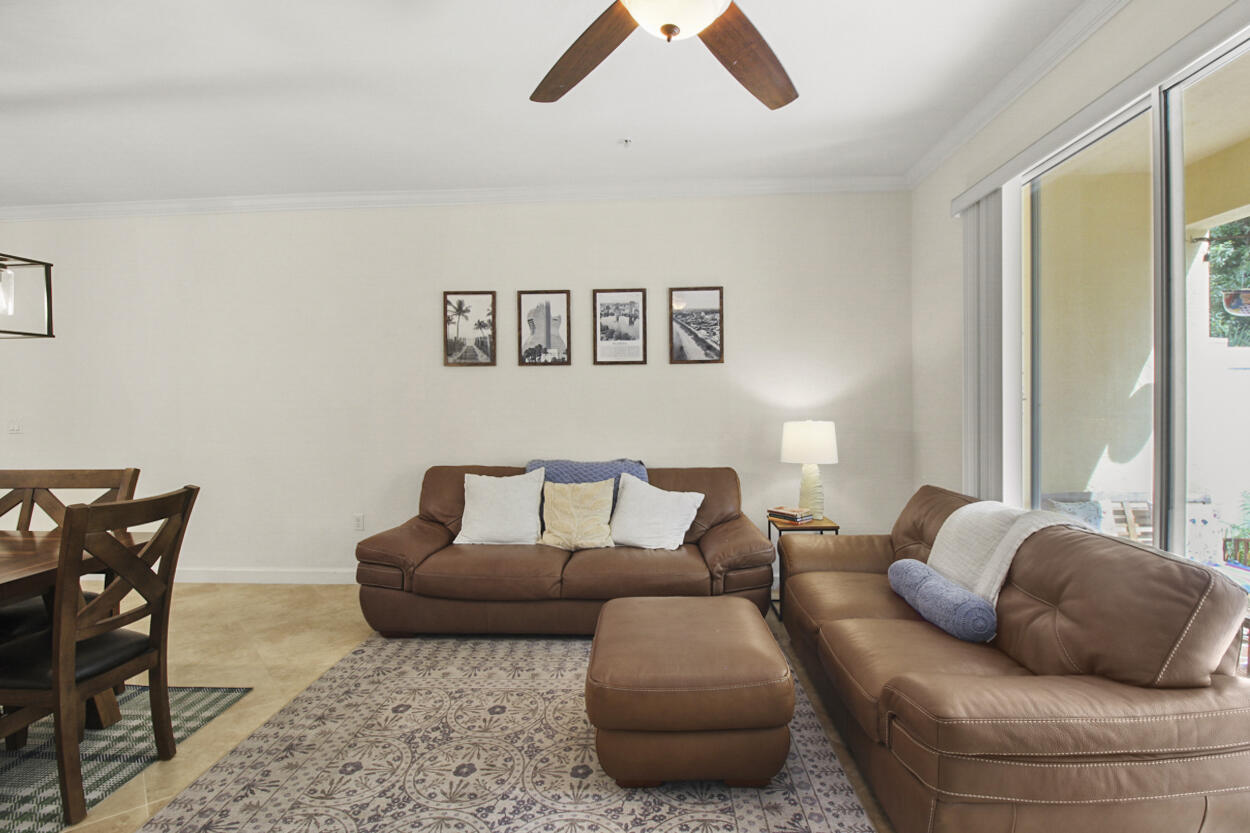 9582 Southwest Purple Martin Way Stuart, FL 34997 - Photo 6 of 23 IMG_7670