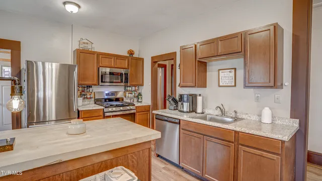 $235,000 | 524 Carolina Avenue, Erwin, TN 37650