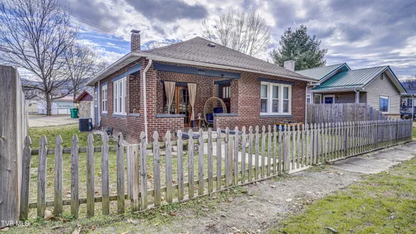 $224,900 | 524 Carolina Avenue, Erwin, TN 37650