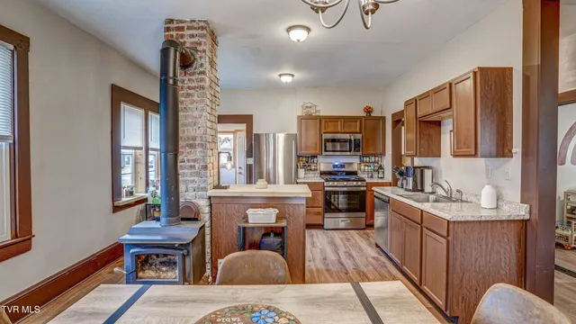 $235,000 | 524 Carolina Avenue, Erwin, TN 37650