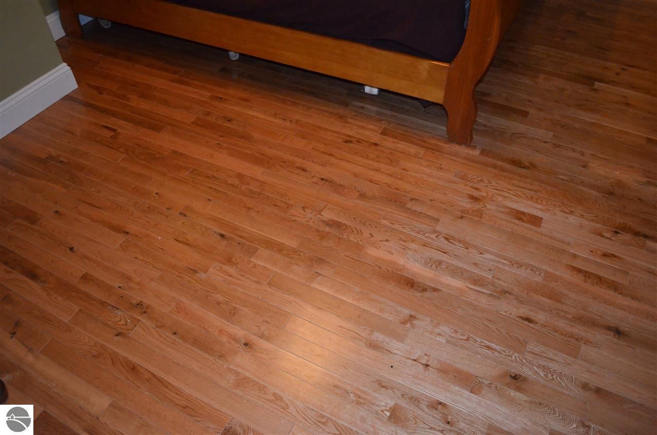 2484 East Potter Road Traverse City, MI 49696 - Photo 13 of 24 1792910-12.JPG