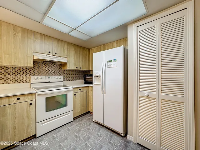 $1,945 | 3033 Dunhill Drive, Cocoa, FL 32926