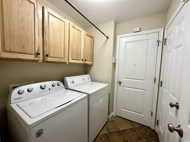 $669,900 | 1576 South Andrew Circle, Bloomington, IN 47401