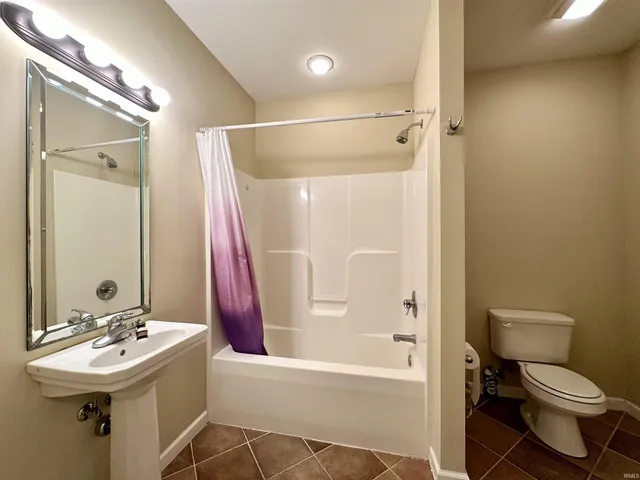 $669,900 | 1576 South Andrew Circle, Bloomington, IN 47401