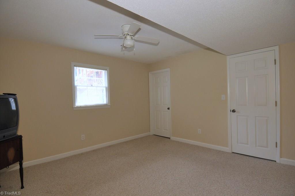 1818 River Dale Road Pfafftown, NC 27040 - Photo 16 of 20 Gallery Image 16