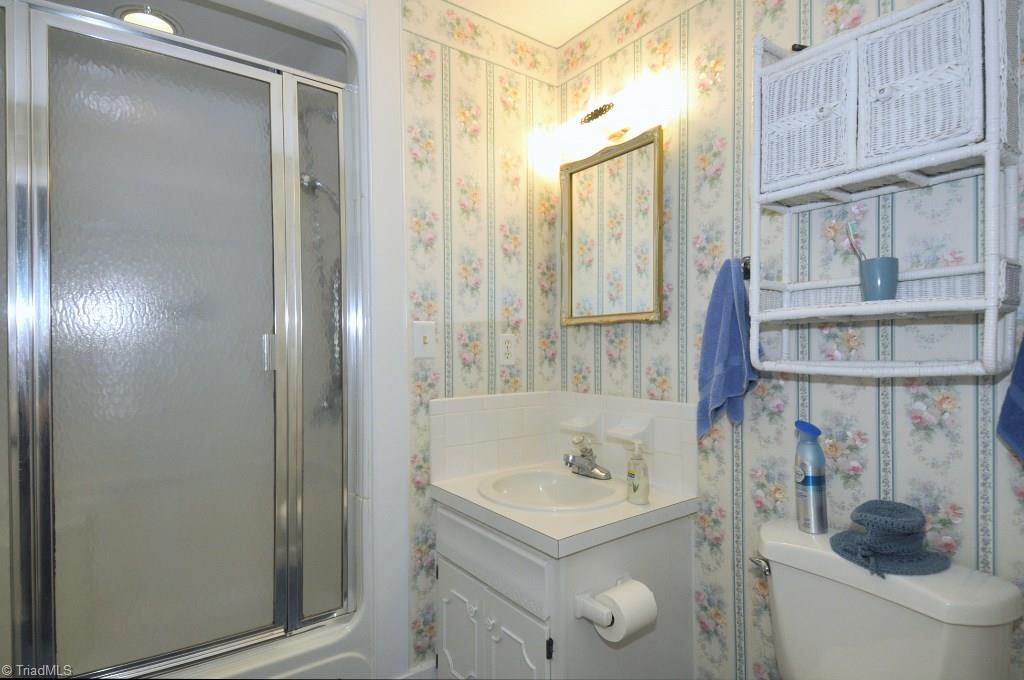1818 River Dale Road Pfafftown, NC 27040 - Photo 17 of 20 Gallery Image 17