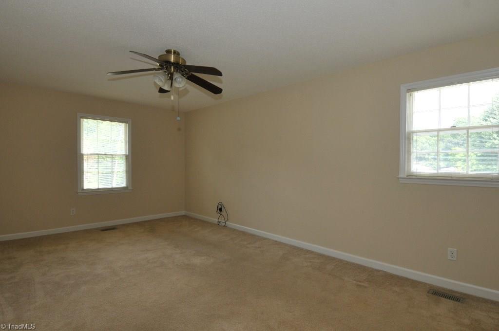 1818 River Dale Road Pfafftown, NC 27040 - Photo 9 of 20 Gallery Image 9