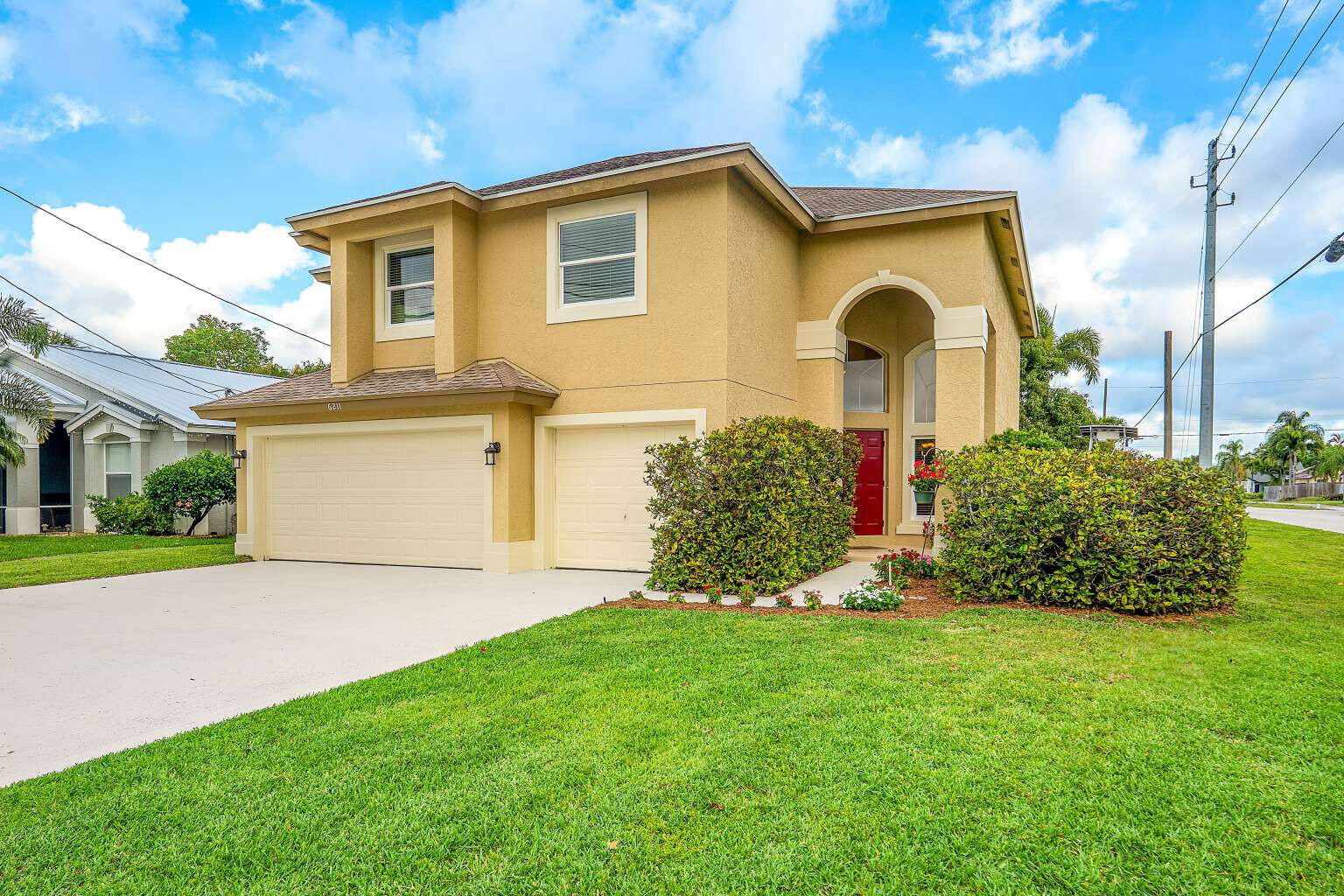 6211 Drake Street Jupiter, FL 33458 - Photo 2 of 39 002_Allen.2