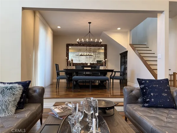$995,000 | 5255 Zelzah Avenue, Unit 302, Encino, CA 91316