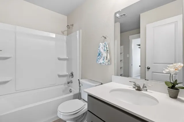 $2,200 | Undisclosed Address, Pflugerville, TX 78660