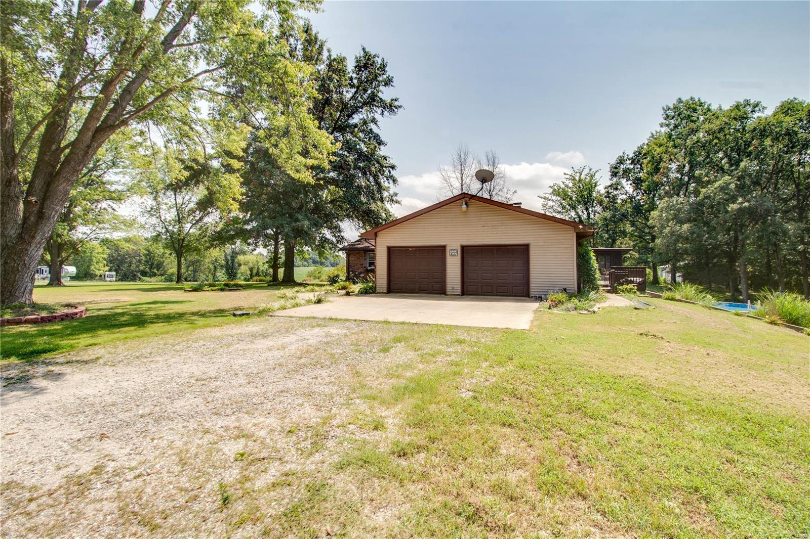 17201 Little Piasa Road Dow, IL 62022 - Photo 14 of 63